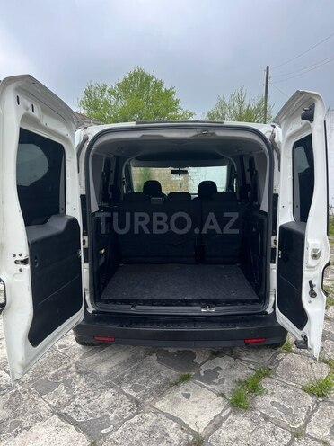 Fiat Doblo-11