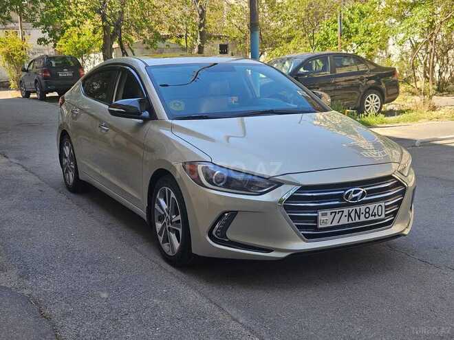 Hyundai Elantra-4