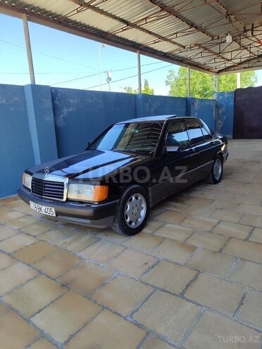 Mercedes 190-8