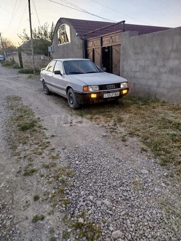 Audi 80-1