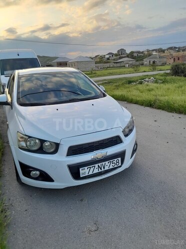 Chevrolet Aveo-3