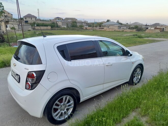 Chevrolet Aveo-7