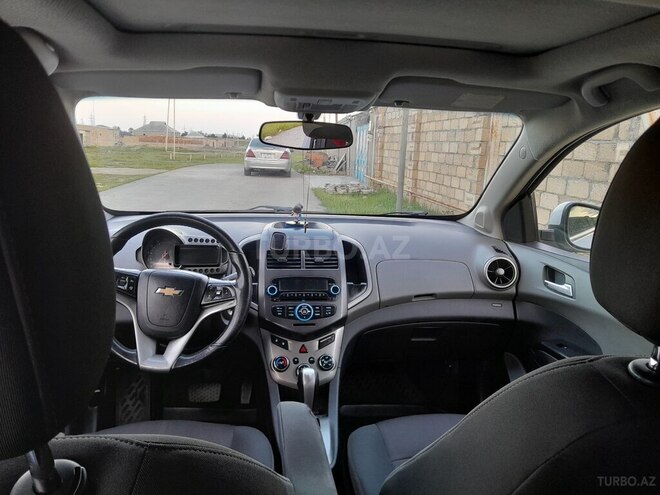 Chevrolet Aveo-13