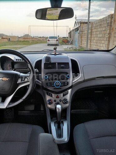 Chevrolet Aveo-14