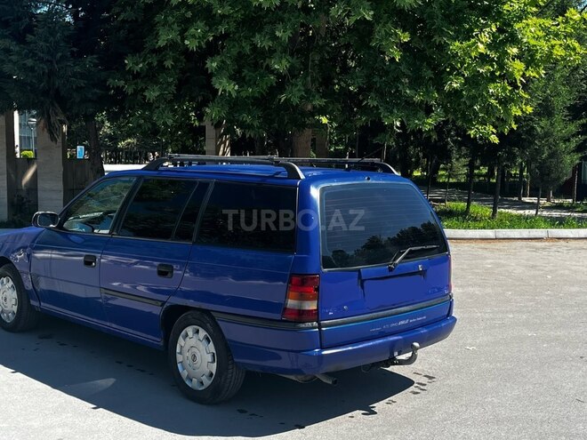 Opel Astra-4