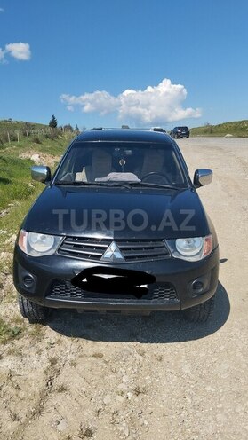 Mitsubishi L200-3