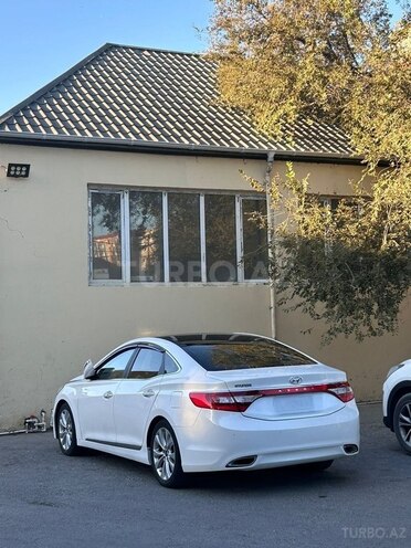 Hyundai Azera-3