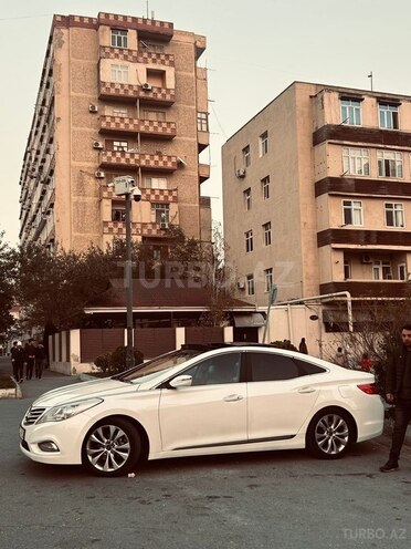 Hyundai Azera-2