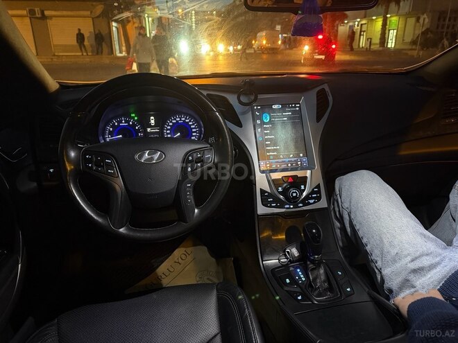 Hyundai Azera-9