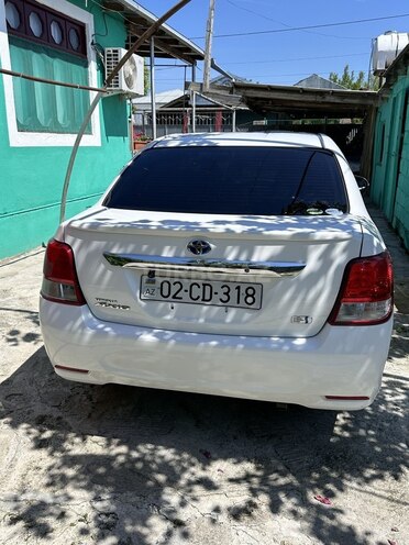 Toyota Corolla Axio-3