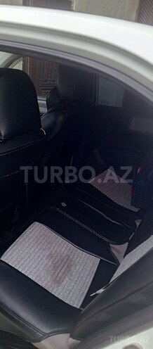 Toyota Corolla Axio-10