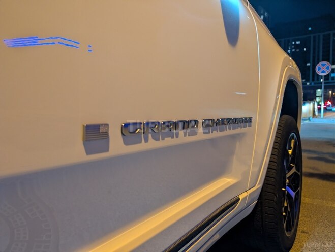 Jeep Grand Cherokee-20