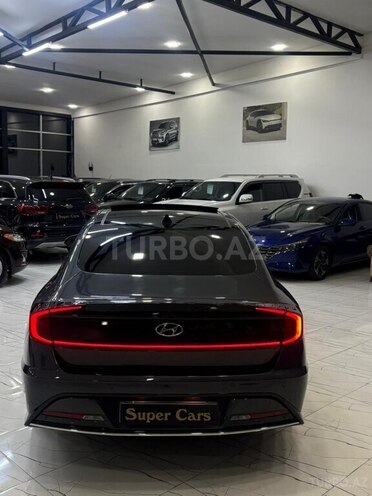Hyundai Sonata-6
