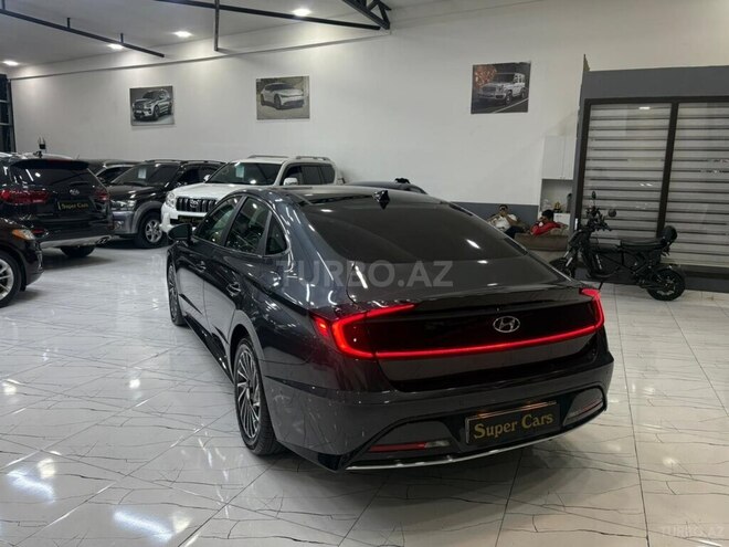 Hyundai Sonata-8