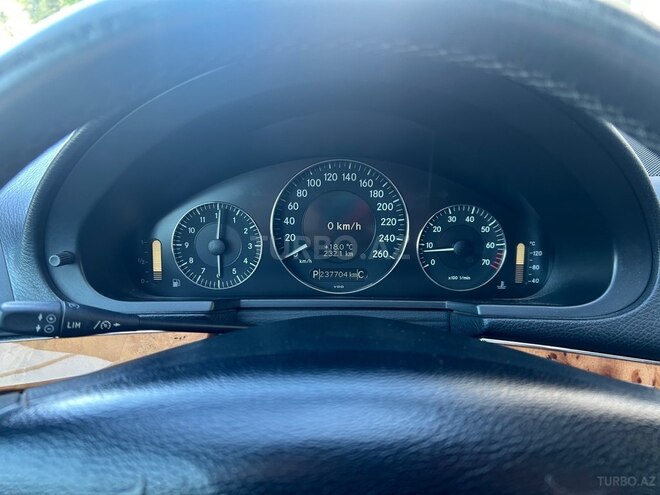 Mercedes E 200-12