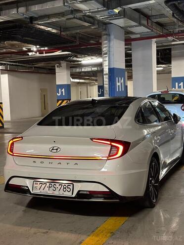 Hyundai Sonata-5