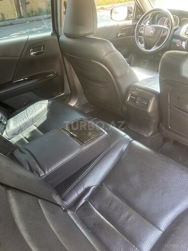Honda Accord-11