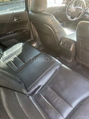 Honda Accord-12