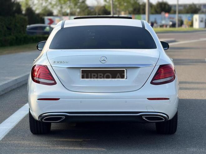Mercedes E 220 d-2