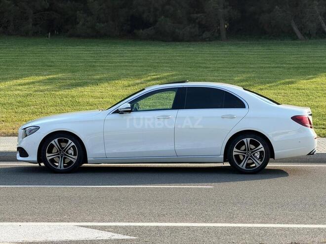 Mercedes E 220 d-8