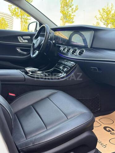 Mercedes E 220 d-9