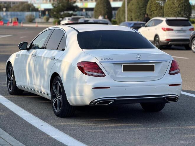 Mercedes E 220 d-17