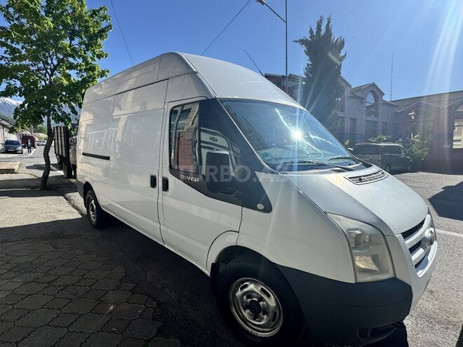 Ford Transit-1