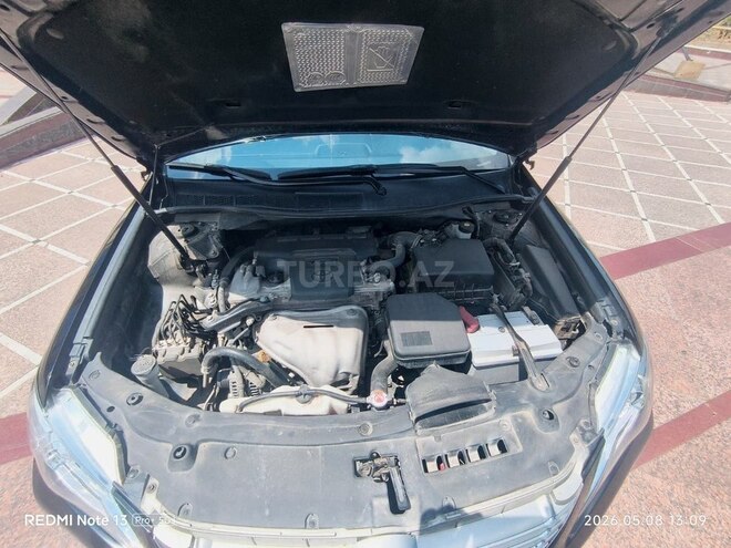 Toyota Camry-16