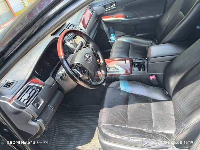 Toyota Camry-18