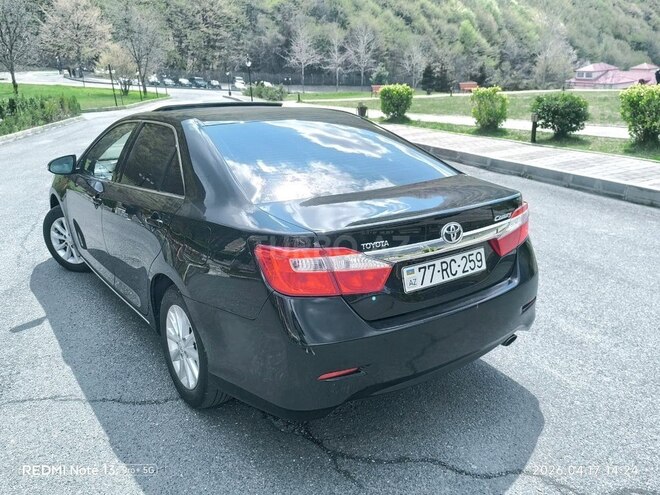 Toyota Camry-9