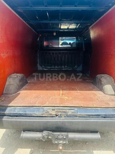 Ford Transit-5
