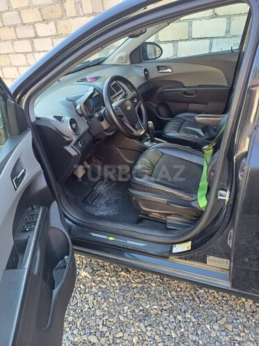 Chevrolet Sonic-7