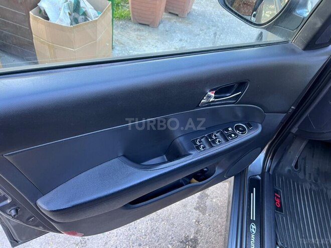Hyundai i30-9