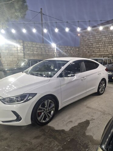 Hyundai Avante-4