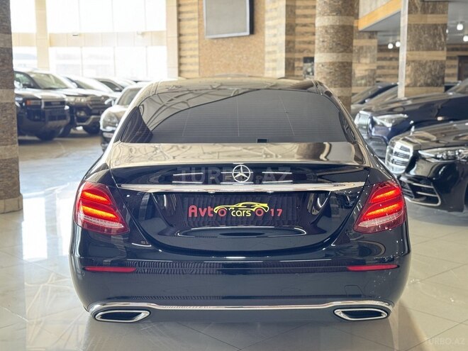 Mercedes E 220 d-9