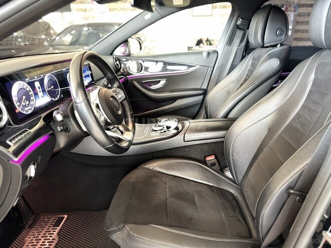 Mercedes E 220 d-12