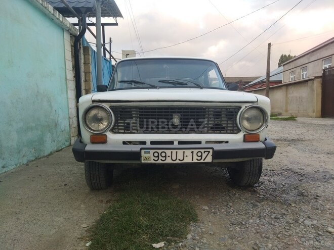 LADA (VAZ) 21011-1