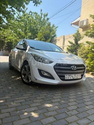 Hyundai i30-2