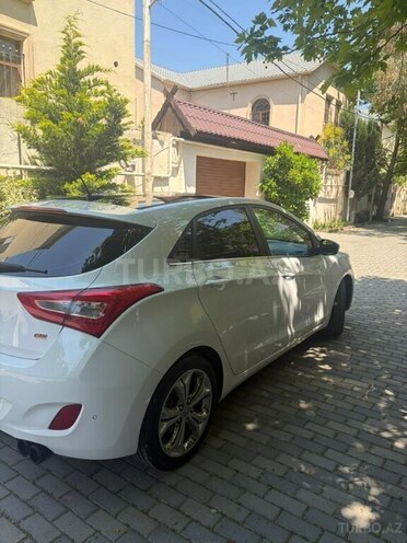 Hyundai i30-6