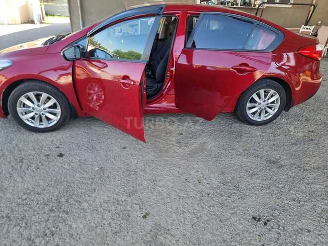 Kia Cerato-5