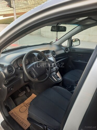 Kia Carens-7