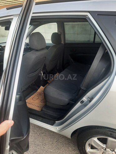 Kia Carens-5