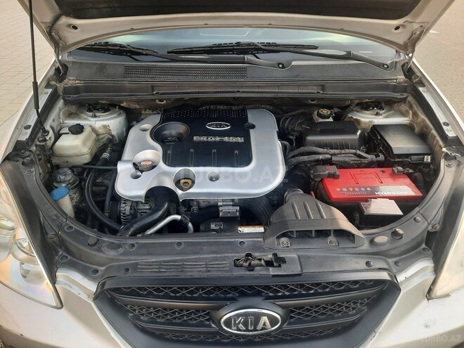 Kia Carens-2