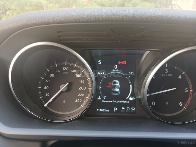Land Rover Discovery-10