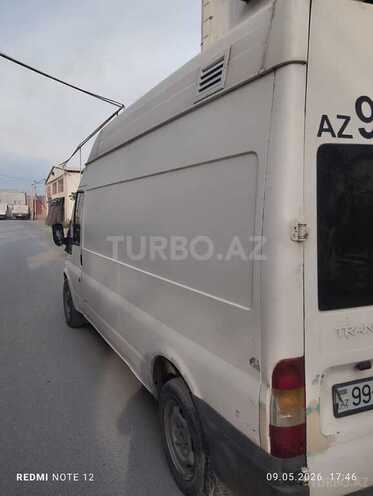 Ford Transit-3