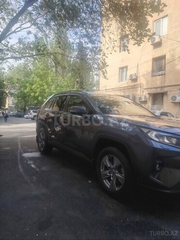 Toyota RAV4-7