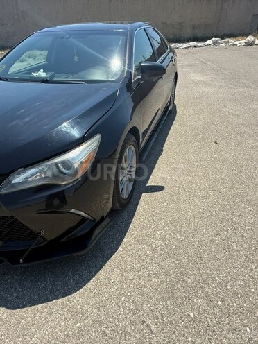 Toyota Camry-3