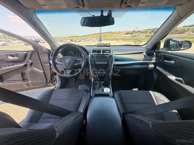 Toyota Camry-6