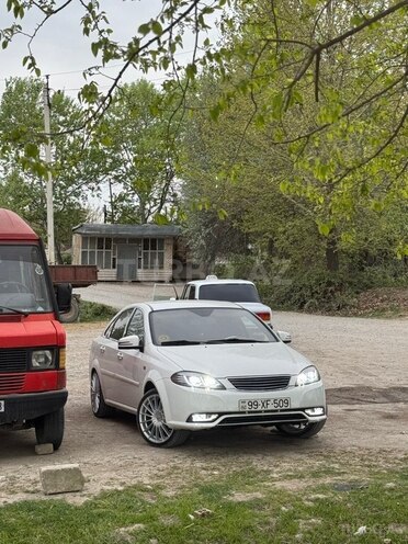 Daewoo Gentra-17