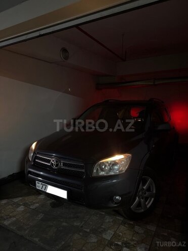 Toyota RAV4-2